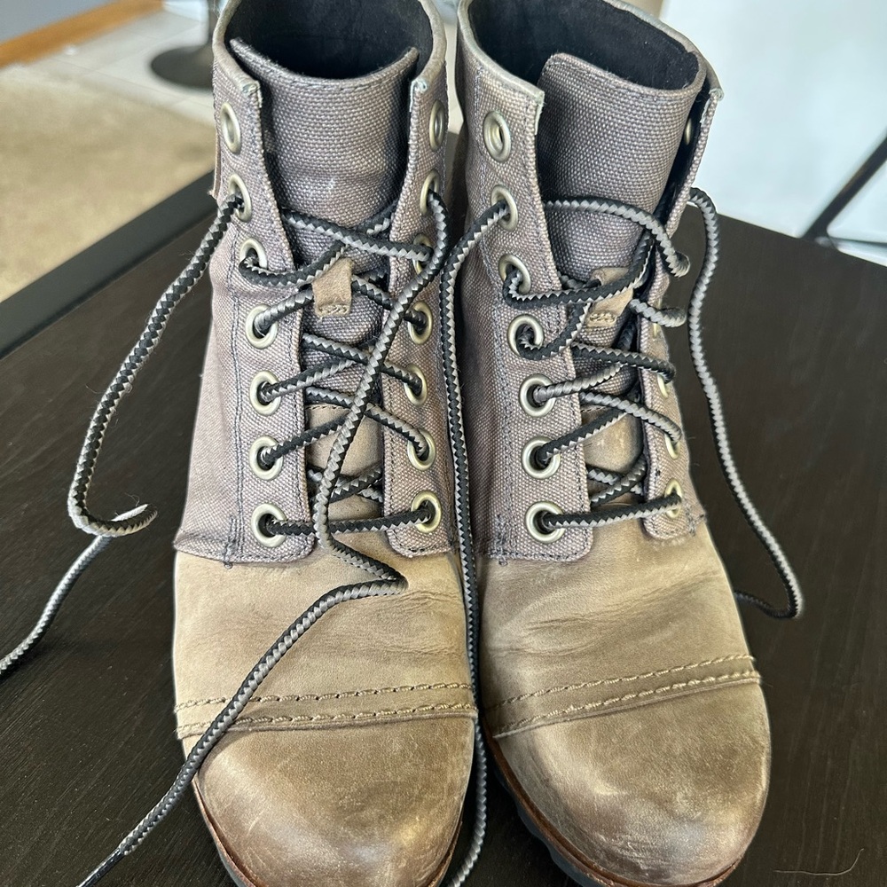Sorel Joan of Arctic wedge boots
